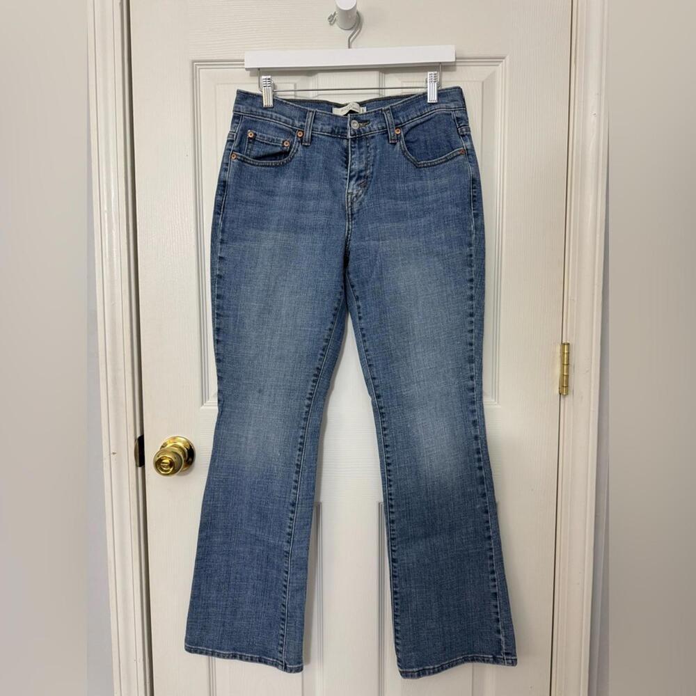 1157 Levi's 515 Bootcut Jeans 8 (30x31) Medium Stretch Blend